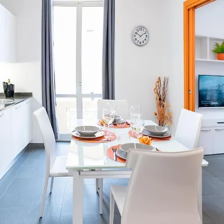 Colours & Rooms, Verelite Apartmán *