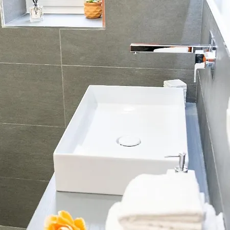 Colours & Rooms, Verelite * Sanremo
