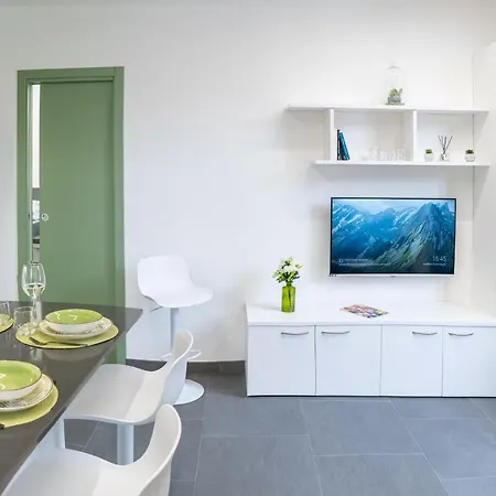 Colours & * San Remo