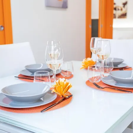 Colours Apartments☆☆☆☆