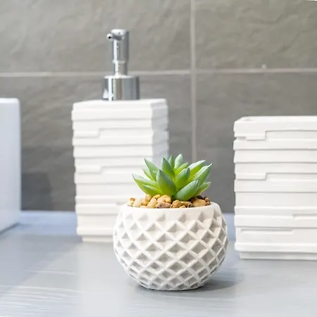 Апартаменты Colours & *