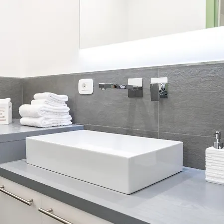 Appartement Colours Apartments☆☆☆☆ *